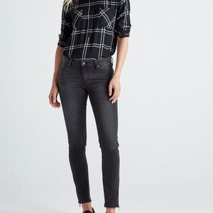 Lucky Brand Lolita Skinny Jeans Color Athena Black Straight Leg Jeans